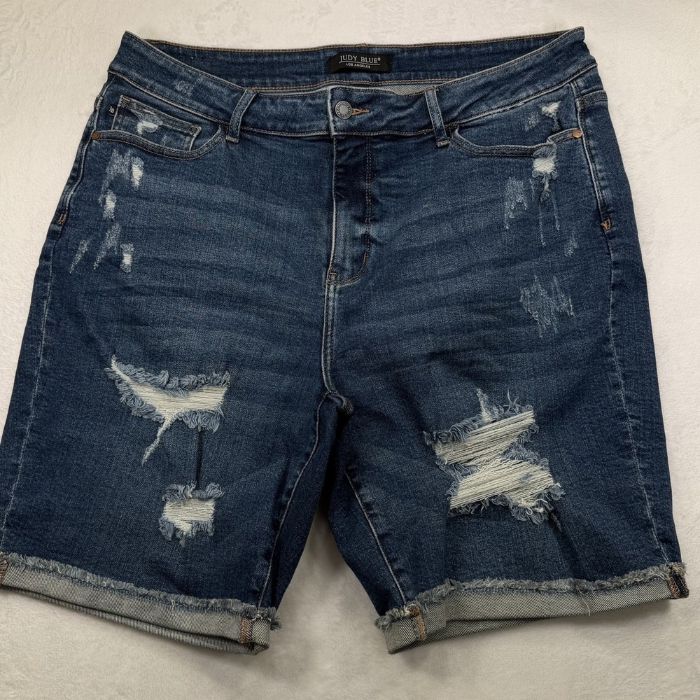 Judy Blue Bermuda Shorts Women 3XL Blue Excellent Distressed Frayed JB150045